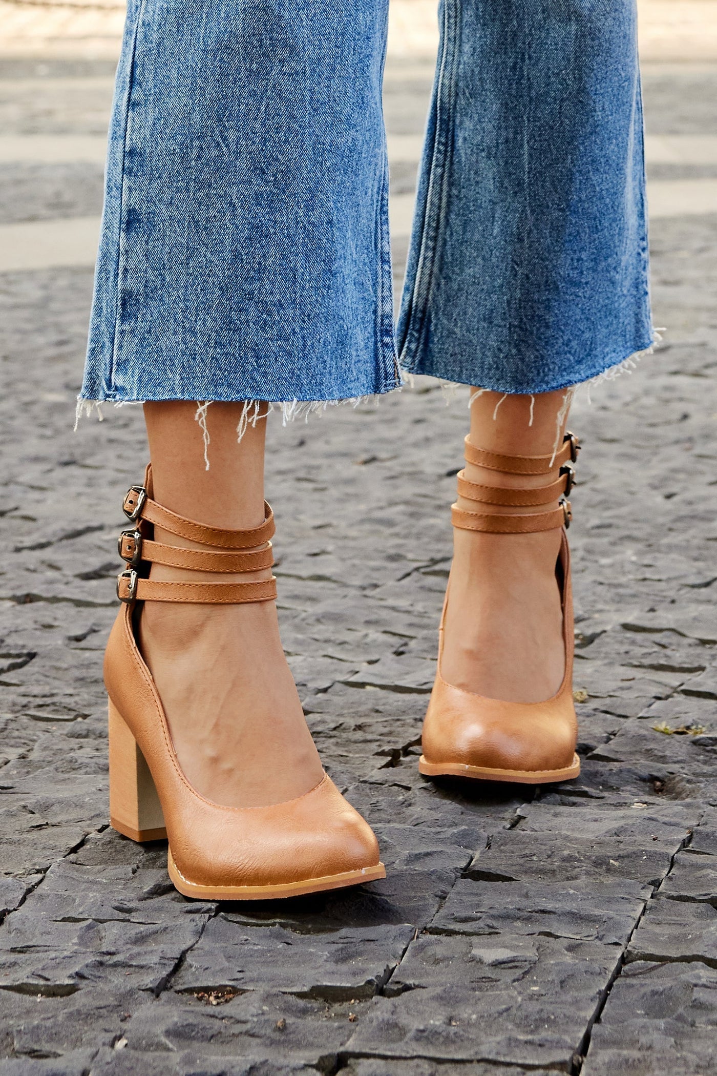 Casilda | Sandali eleganti con cinturino alla caviglia e tacco robusto