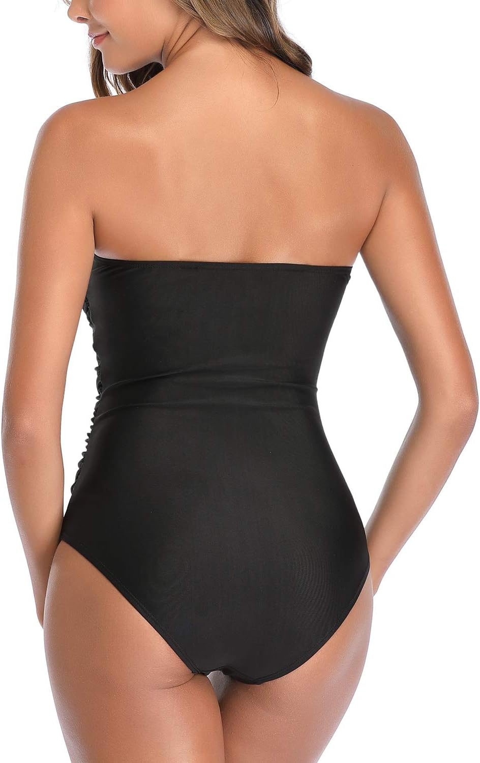 Costume da bagno senza spalline con ruches e controllo della pancia