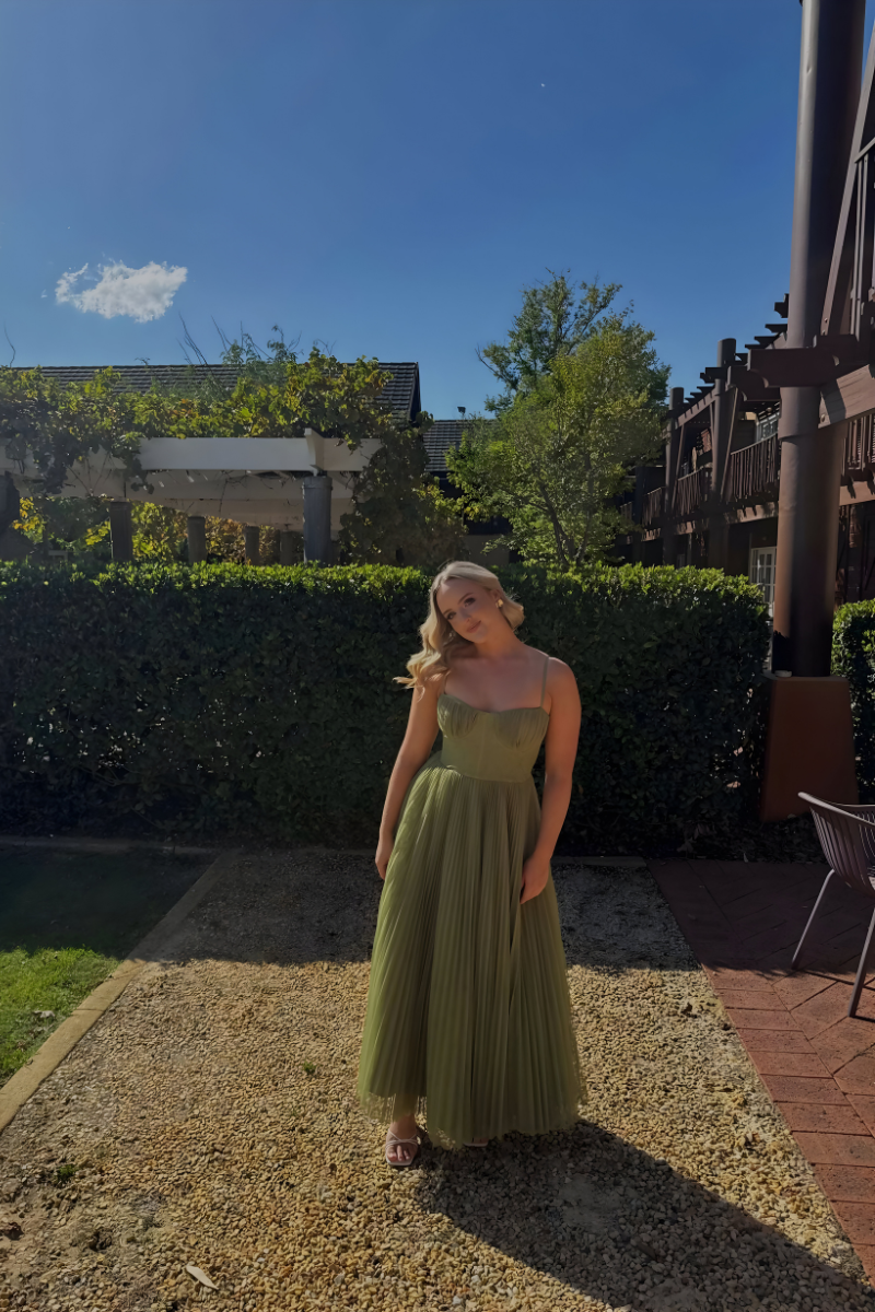 Liva™ | Abito Midi Plissettato