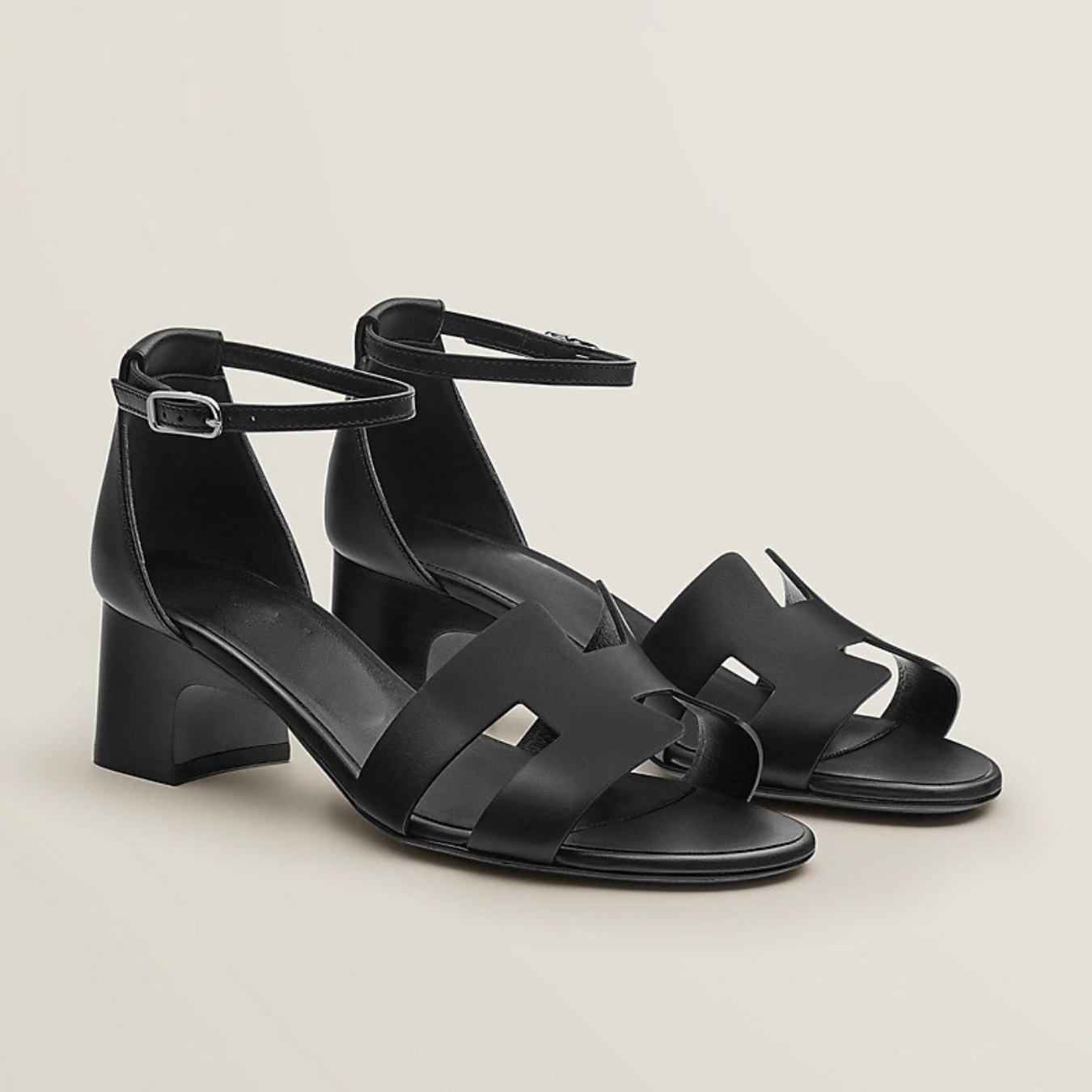 CHLOÉ | ELEGANT SANDALS