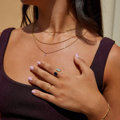 Bague enveloppante en aigue-marine